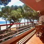 Tamarius 1-4 Apartment